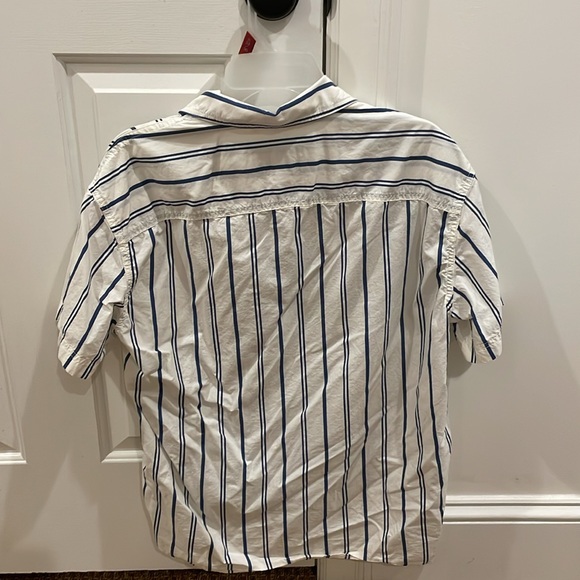 3x American Eagle Button-Up Poolside Shirts Size Small - Picture 9 of 10